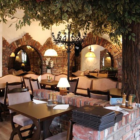 Hotel Restaurant Adria Kroatien Бад Емс Екстериор снимка