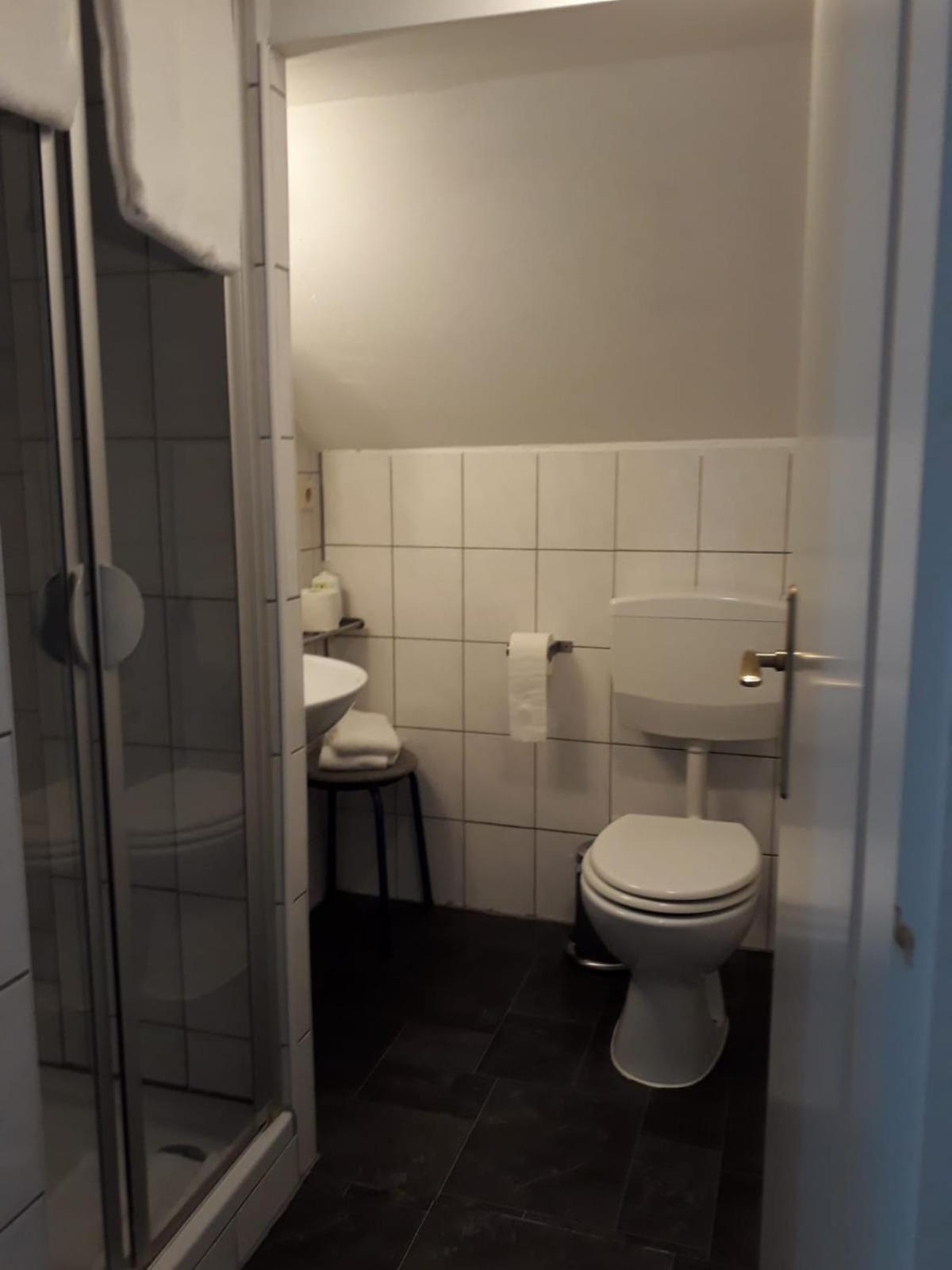 Hotel Restaurant Adria Kroatien Бад Емс Екстериор снимка