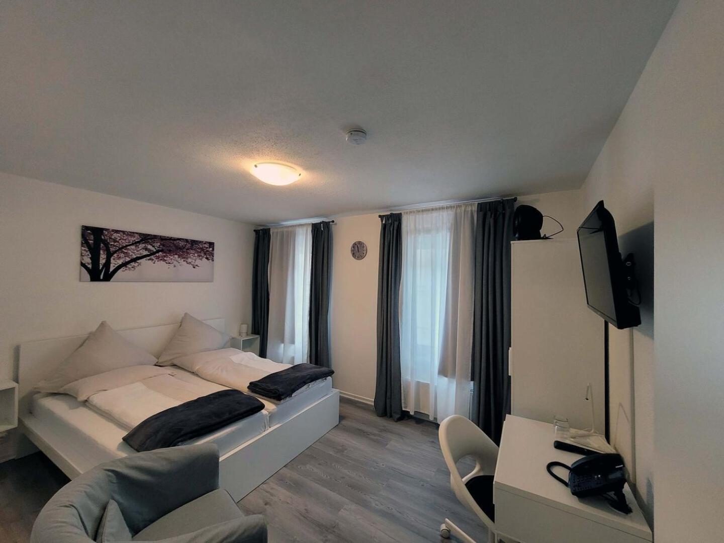 Hotel Restaurant Adria Kroatien Бад Емс Екстериор снимка